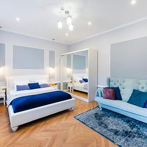 Superior Appartement met een Slaapkamer op de Eerste Verdieping